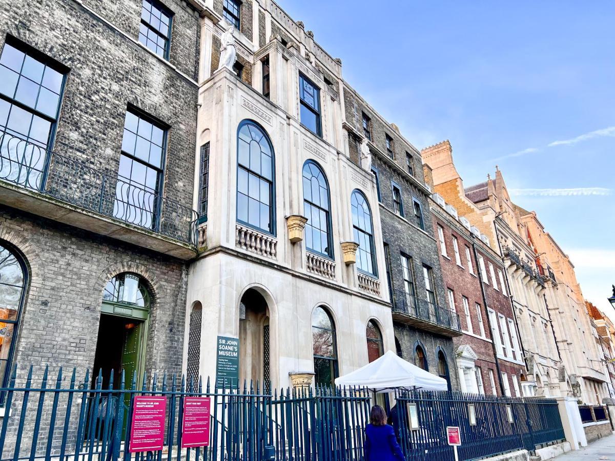 Superior Entire Apartment Between St Pauls Cathedral And Covent Garden Londres Exterior foto