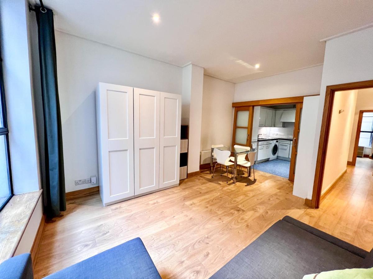 Superior Entire Apartment Between St Pauls Cathedral And Covent Garden Londres Exterior foto
